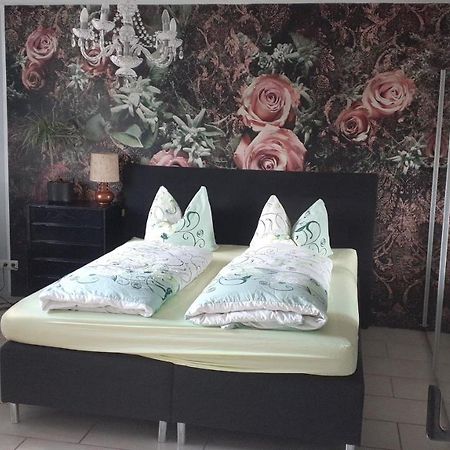 Bauernhof Privatzimmer Hortus Sandrine Gemeinschaftsbad Free Wifi Hausbreitenbach Esterno foto