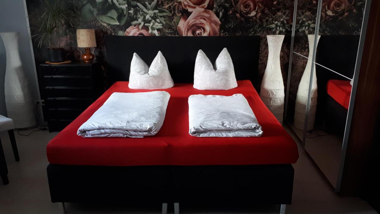 Bauernhof Privatzimmer Hortus Sandrine Gemeinschaftsbad Free Wifi Hausbreitenbach Esterno foto
