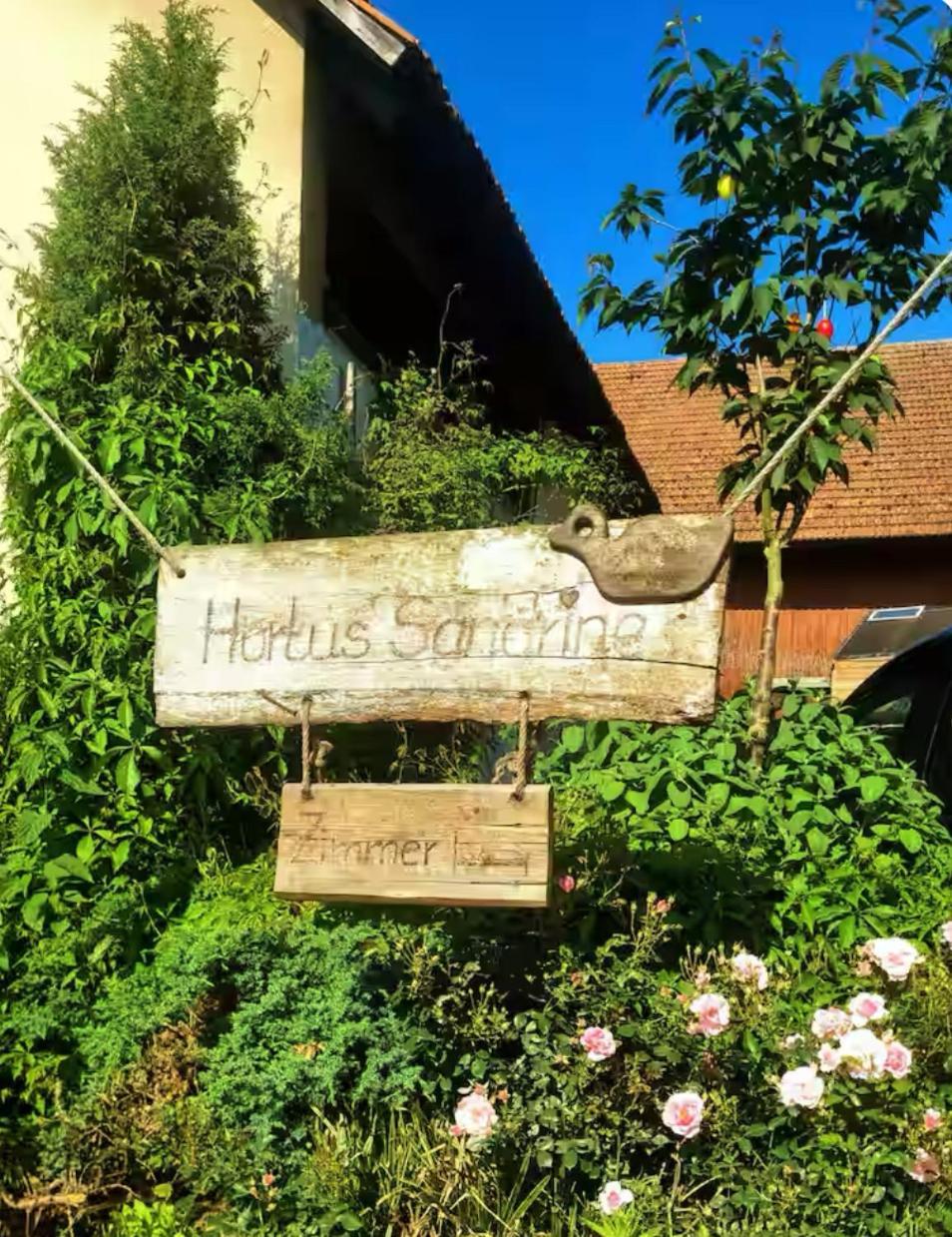 Bauernhof Privatzimmer Hortus Sandrine Gemeinschaftsbad Free Wifi Hausbreitenbach Esterno foto